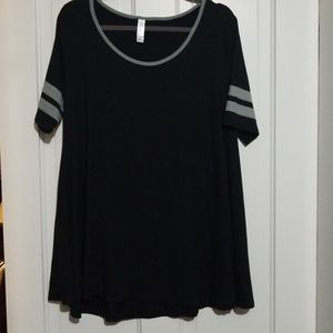 Lularoe Large Black and Grey Perfect T